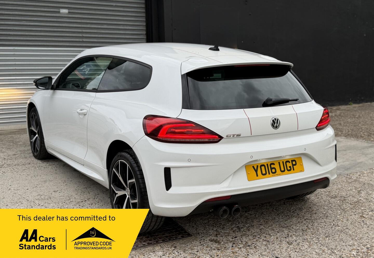 Volkswagen Scirocco Right Side
